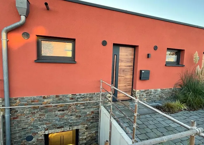 Heimerzheim-hills 公寓 *